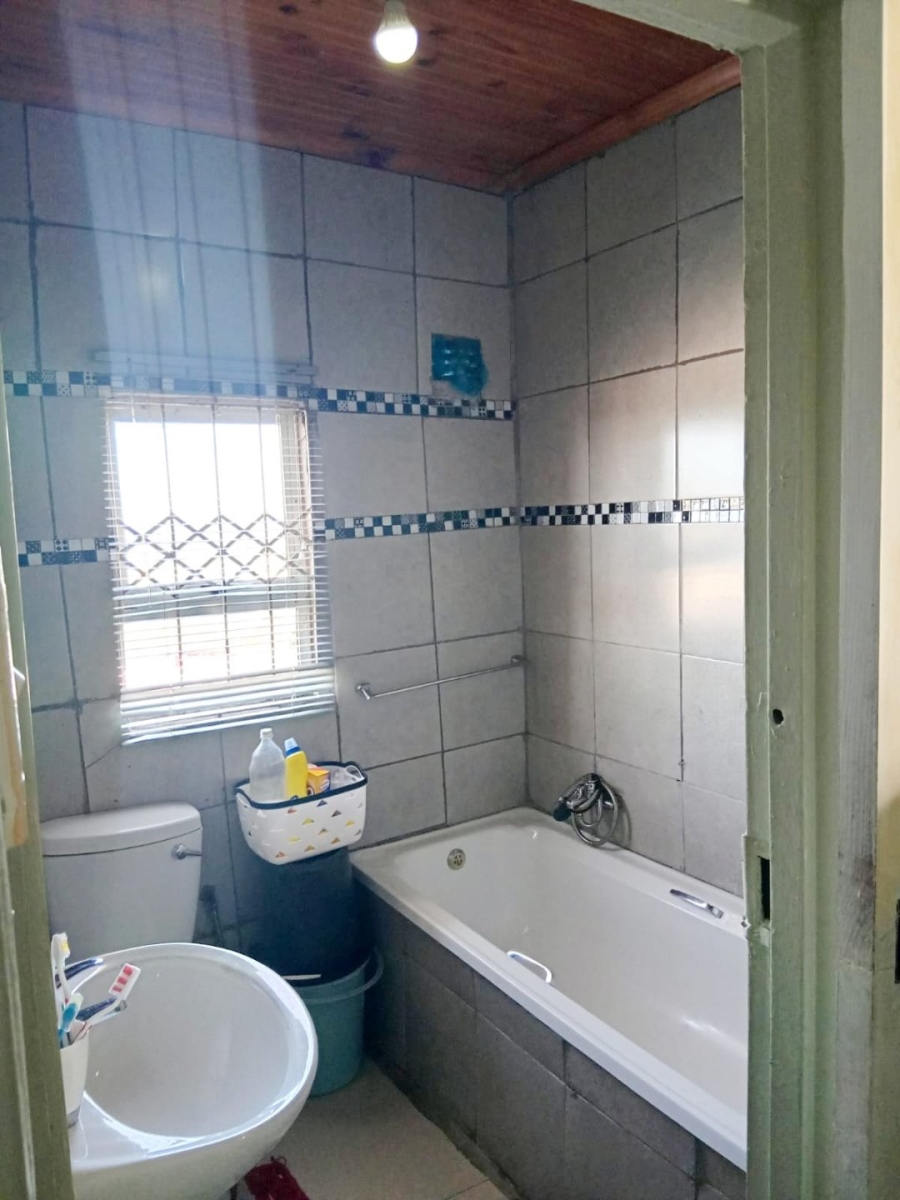 2 Bedroom Property for Sale in Mdantsane Nu 7 Eastern Cape